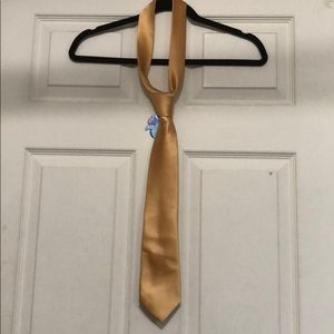 Croft&Barrow gold tie